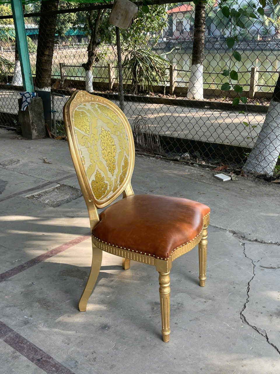 GHẾ ĂN CỔ ĐIỂN LOUIS 16 KHÔNG TAY- DÁT VÀNG